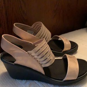 Skechers wedge sandals